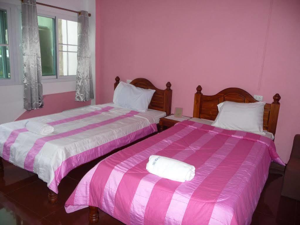 รูมฟอร์ยู Hotel กรุงเทพมหานคร ภายนอก รูปภาพ