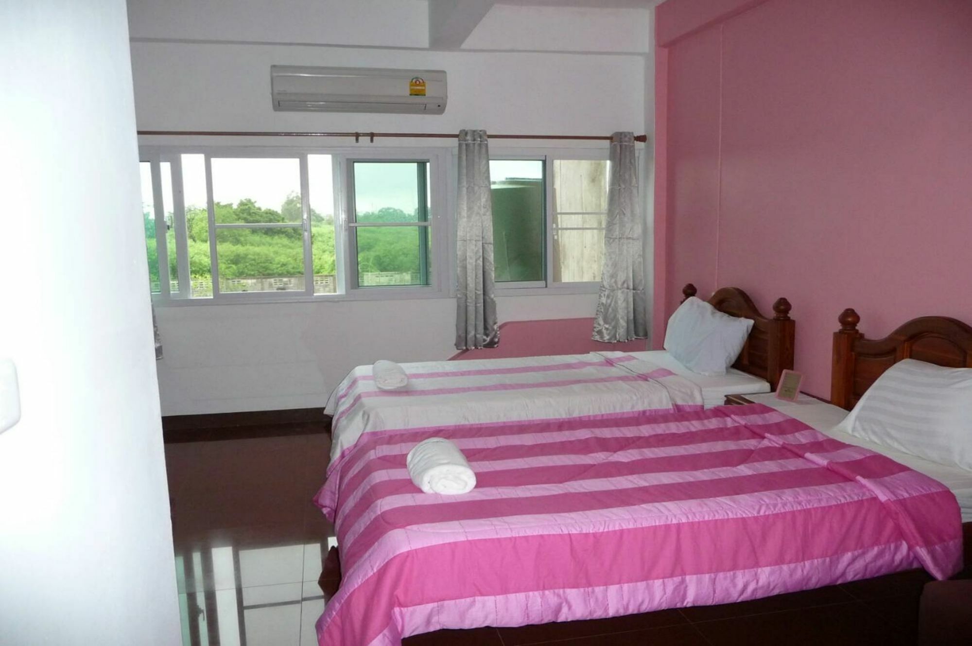 รูมฟอร์ยู Hotel กรุงเทพมหานคร ภายนอก รูปภาพ