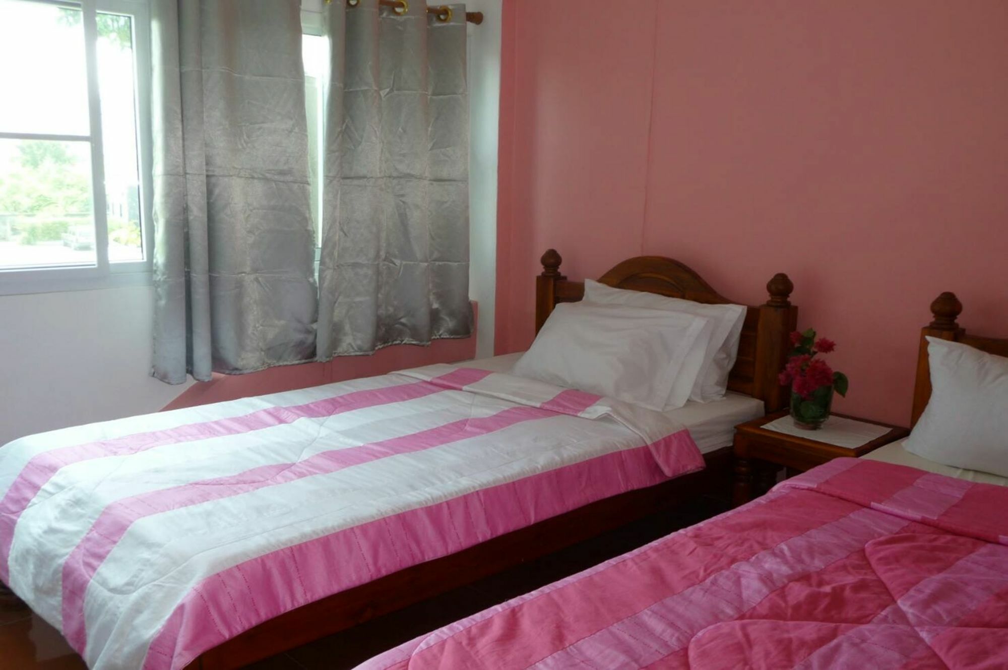 รูมฟอร์ยู Hotel กรุงเทพมหานคร ภายนอก รูปภาพ