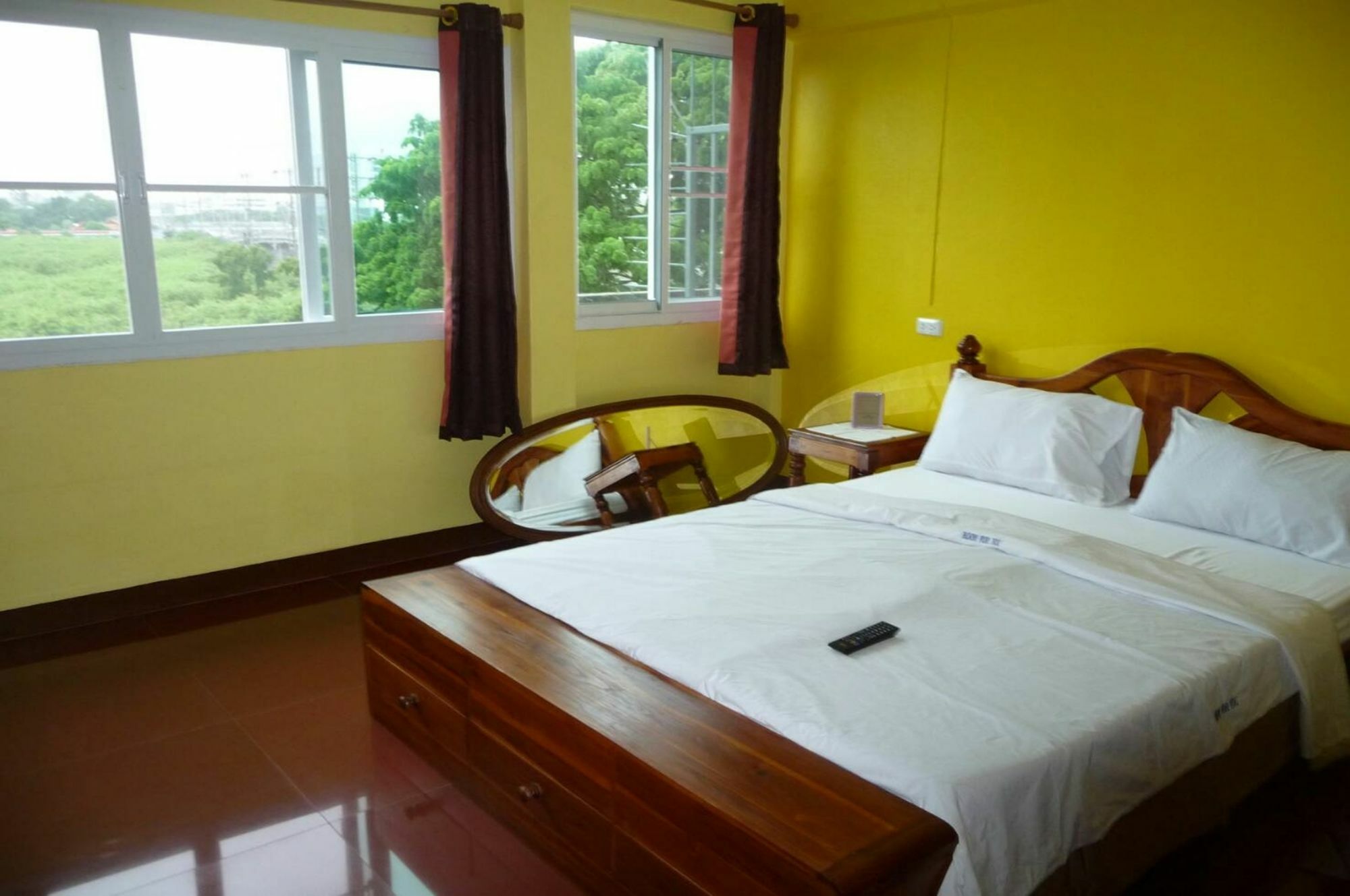 รูมฟอร์ยู Hotel กรุงเทพมหานคร ภายนอก รูปภาพ