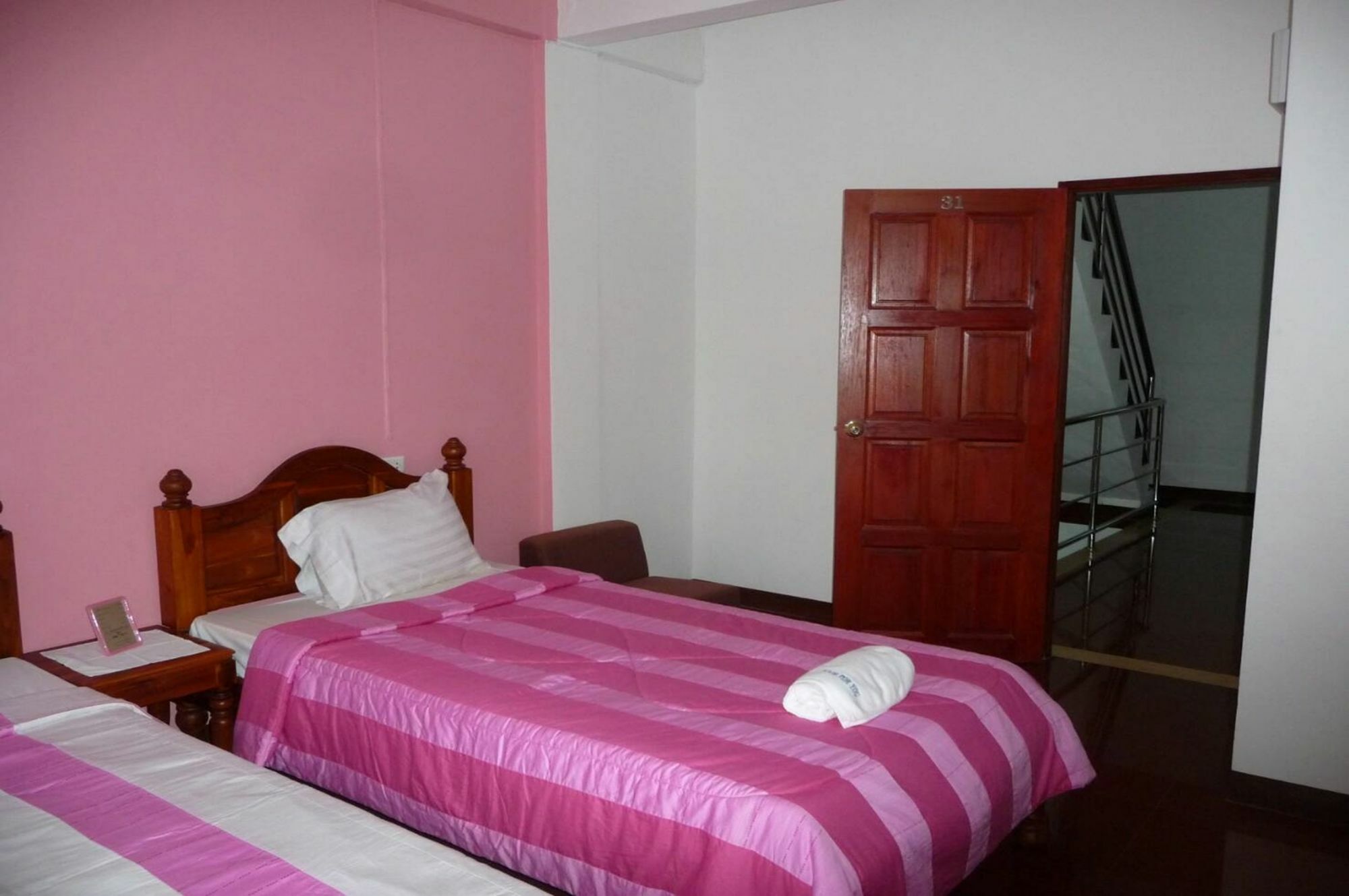 รูมฟอร์ยู Hotel กรุงเทพมหานคร ภายนอก รูปภาพ